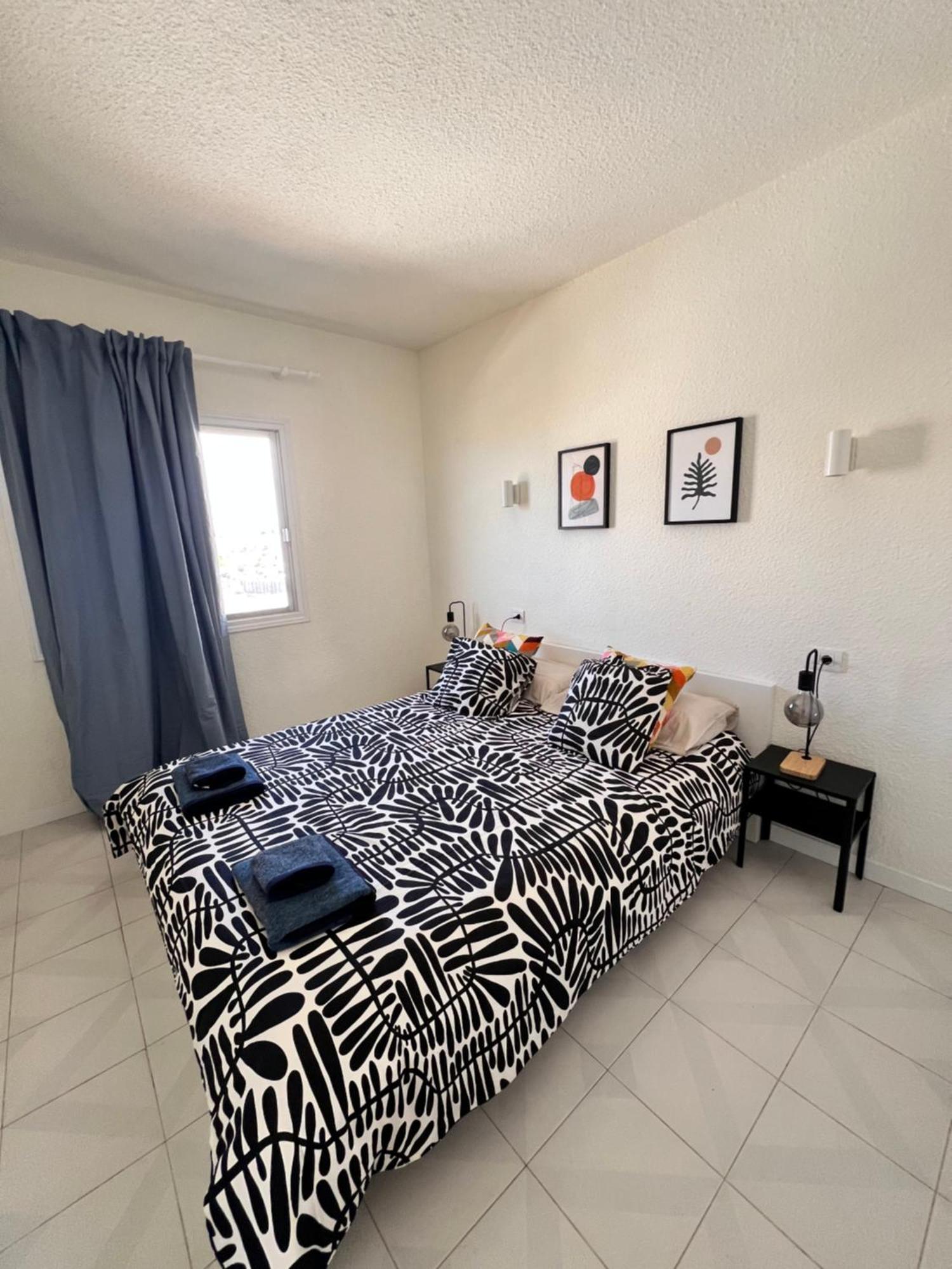 Seaview And Sunset Apartment Los Cristianos Los Cristianos  Bagian luar foto